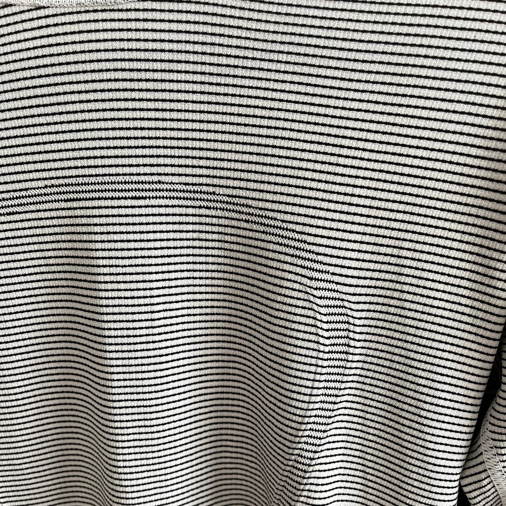 Lululemon Long Sleeve Run Swiftly Tech Shirt - Size 8